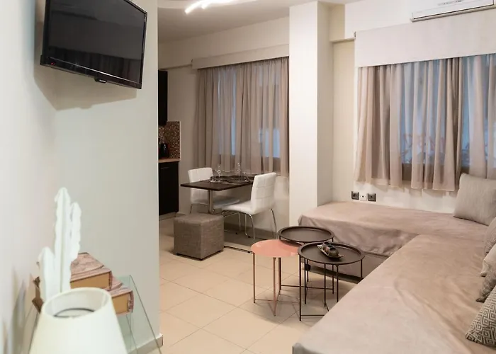 Pasiphae Lux Apartment Downtown
